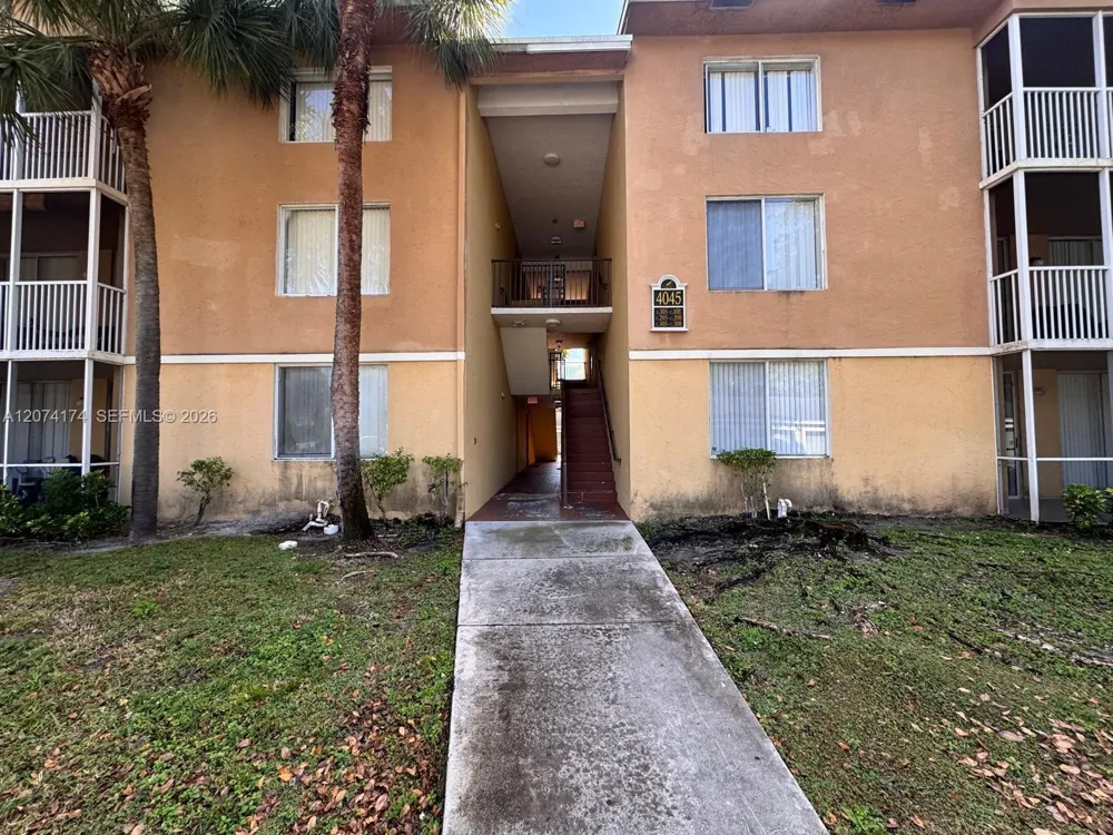 4045 W Mcnab Rd #G106 Pompano Beach, FL 33069