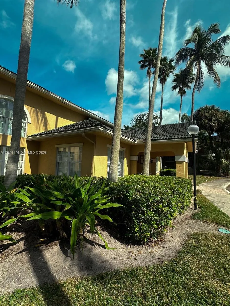 4045 W Mcnab Rd #G106 Pompano Beach, FL 33069