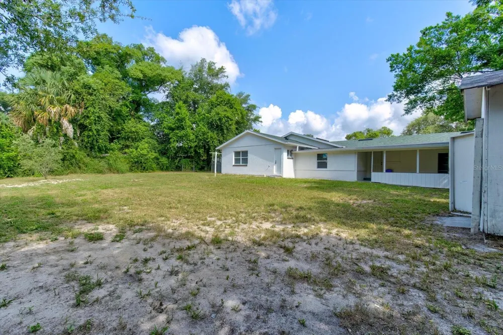 47 DAHLIA DRIVE Debary, FL 32713