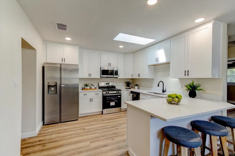 47 DAHLIA DRIVE Debary, FL 32713