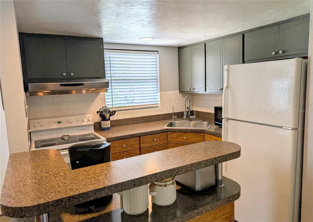 1531 LEISURE DRIVE #F-3 Bradenton, FL 34207