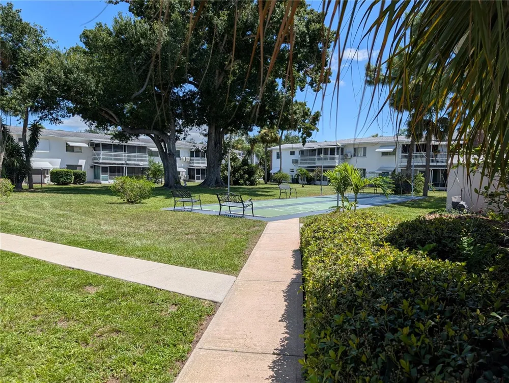 1531 LEISURE DRIVE #F-3 Bradenton, FL 34207