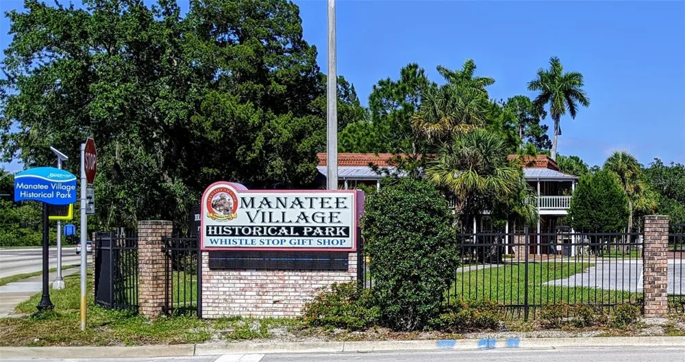 1531 LEISURE DRIVE #F-3 Bradenton, FL 34207