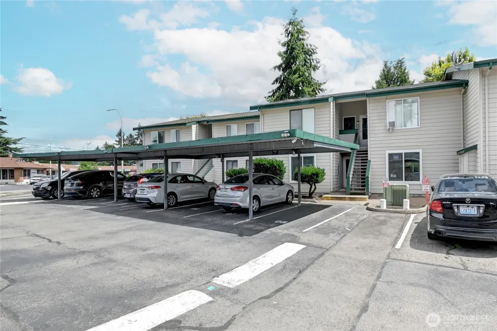 1102 8th Street NE #6 Auburn, WA 98002