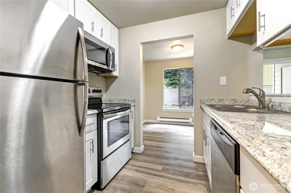 1102 8th Street NE #6 Auburn, WA 98002