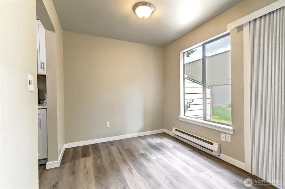 1102 8th Street NE #6 Auburn, WA 98002