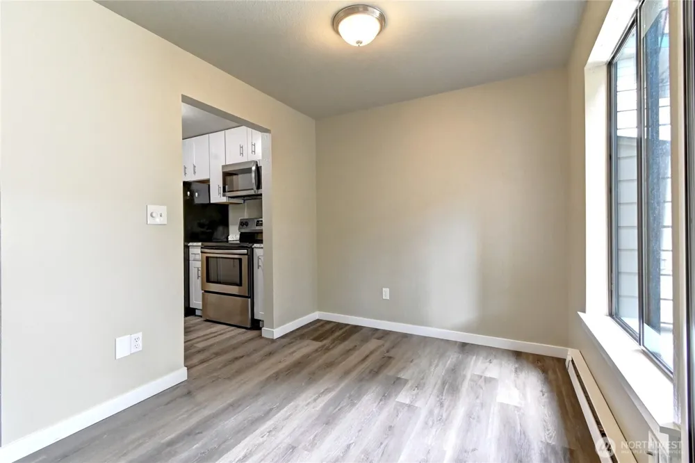 1102 8th Street NE #6 Auburn, WA 98002