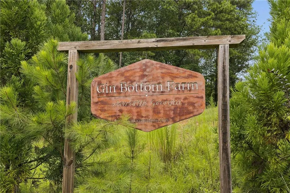 1736 Harmony Grove Church Road Acworth, GA 30101