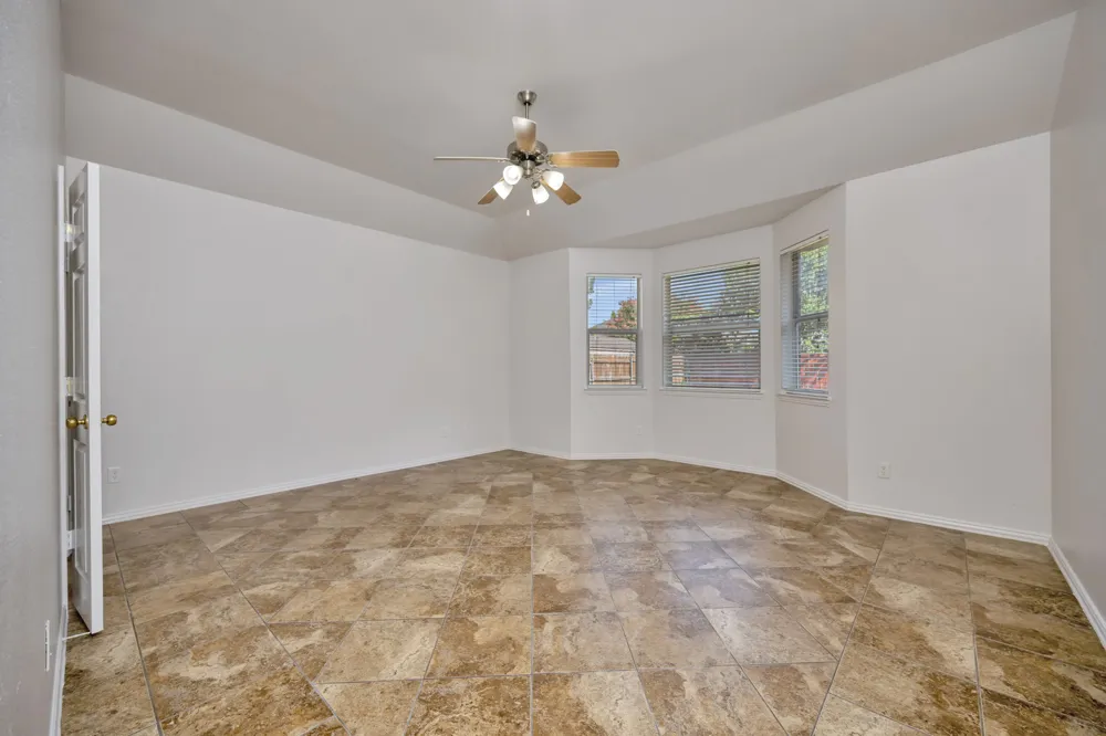 844 Sequoia Way Saginaw, TX 76131