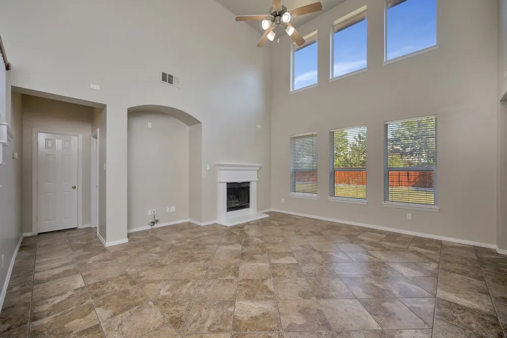844 Sequoia Way Saginaw, TX 76131