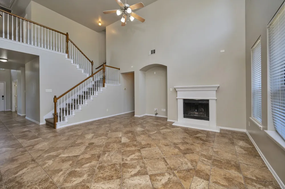 844 Sequoia Way Saginaw, TX 76131