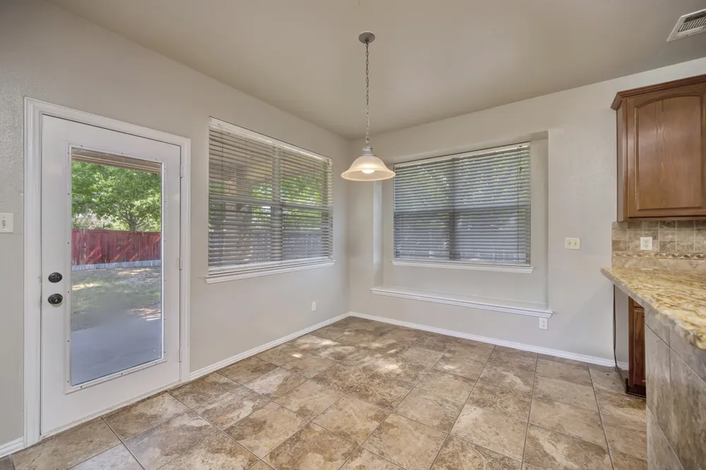 844 Sequoia Way Saginaw, TX 76131