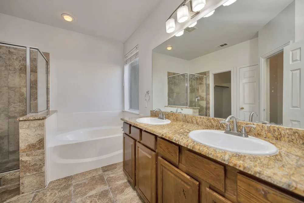 844 Sequoia Way Saginaw, TX 76131