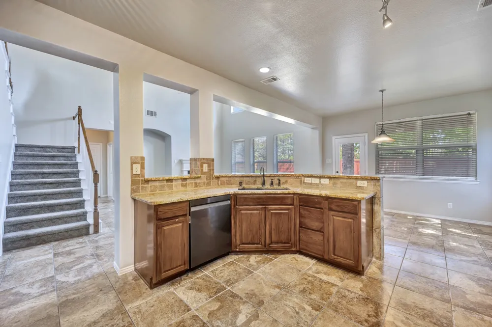 844 Sequoia Way Saginaw, TX 76131