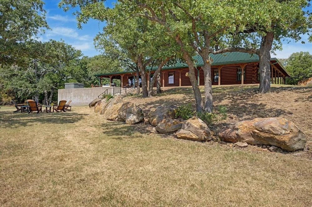 2789 Hanging Tree Road Bowie, TX 76230