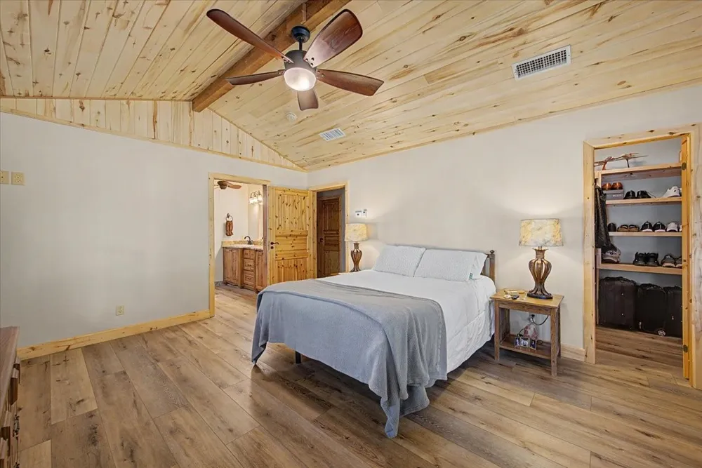 2789 Hanging Tree Road Bowie, TX 76230