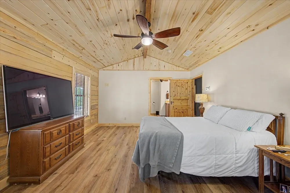 2789 Hanging Tree Road Bowie, TX 76230