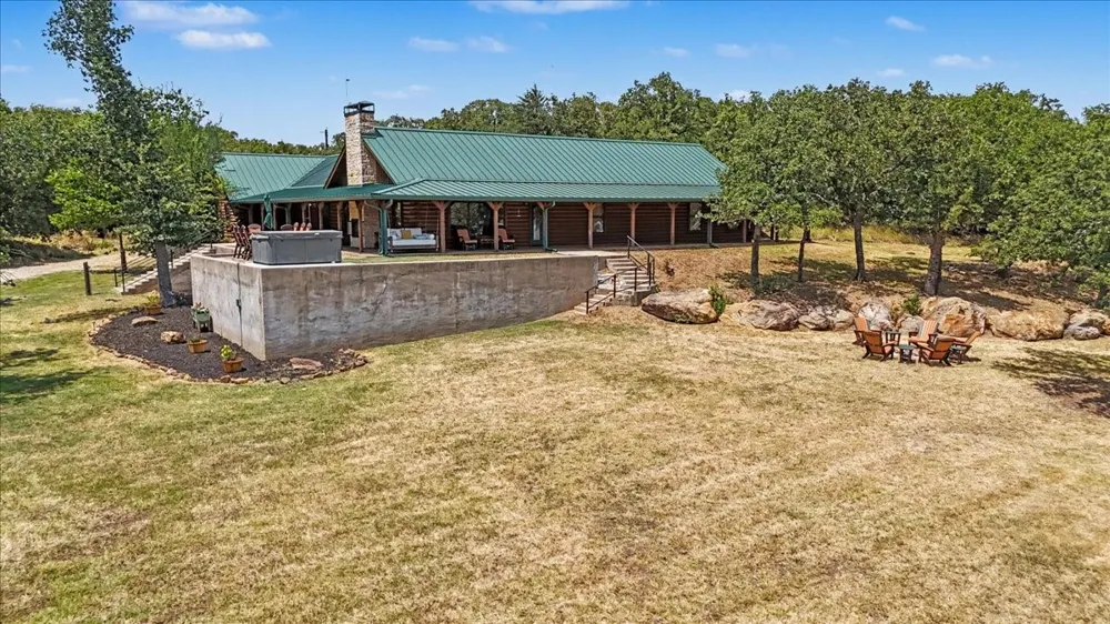 2789 Hanging Tree Road Bowie, TX 76230