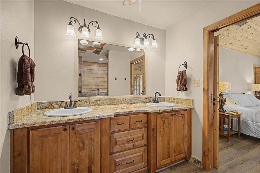 2789 Hanging Tree Road Bowie, TX 76230