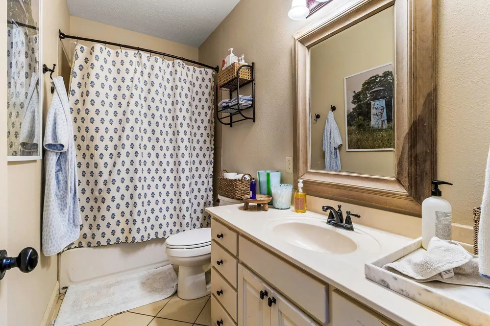 185 Bayview Lane Livingston, TX 77351