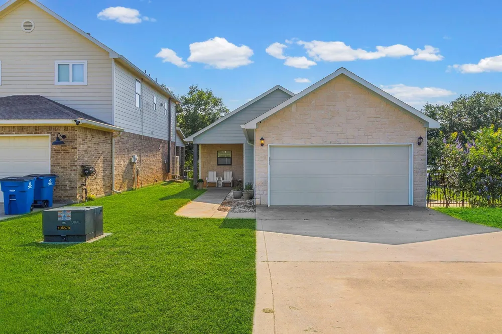 185 Bayview Lane Livingston, TX 77351