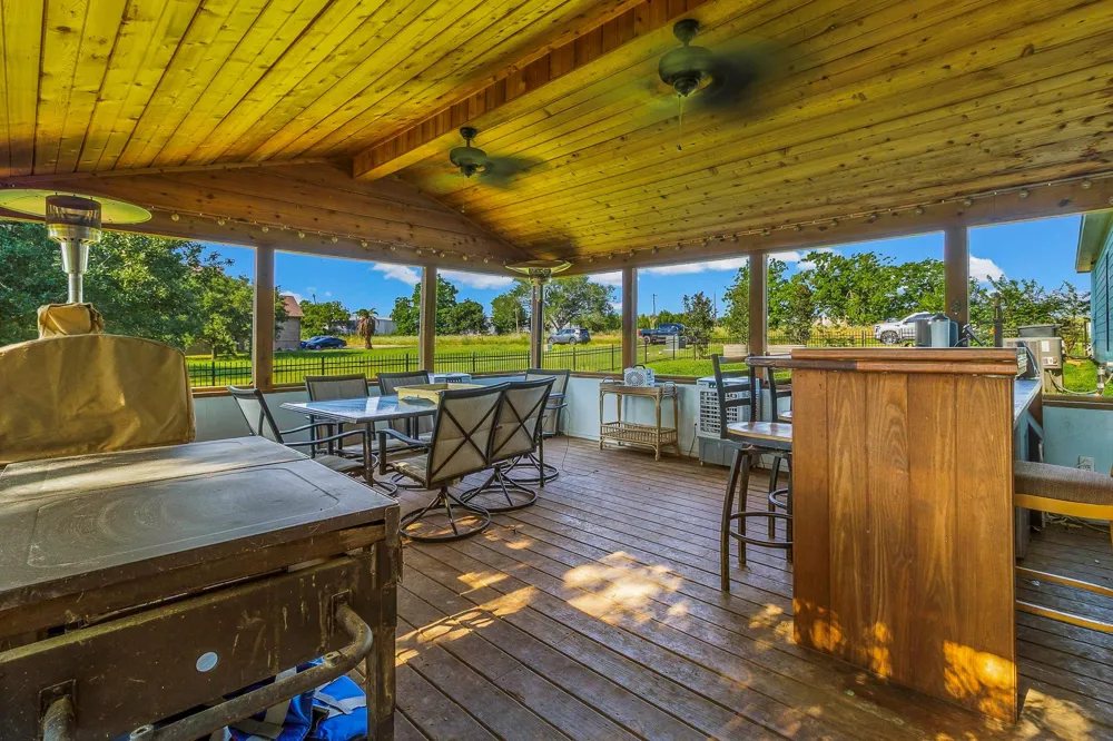 185 Bayview Lane Livingston, TX 77351