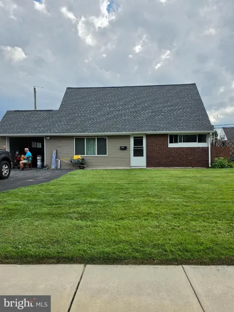 131 VERMONT LANE