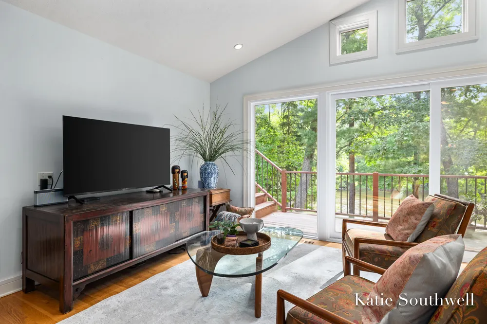 7320 Valhalla Drive SE Alto, MI 49302