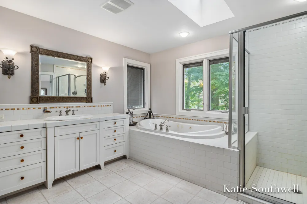 7320 Valhalla Drive SE Alto, MI 49302