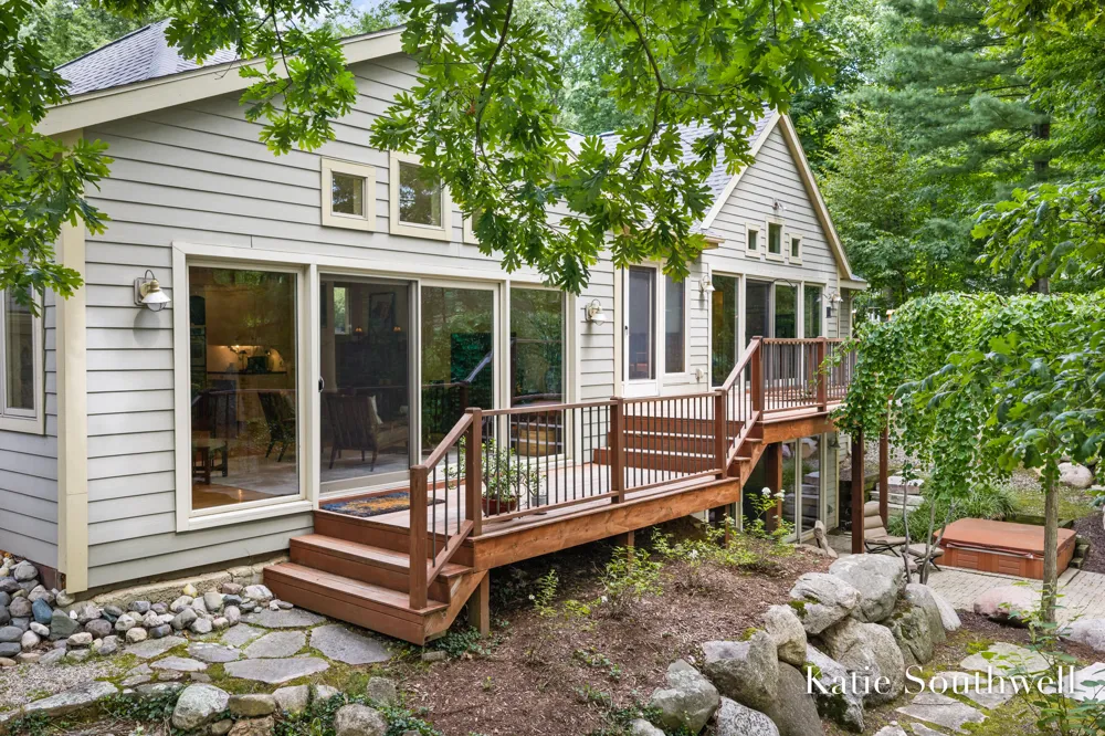 7320 Valhalla Drive SE Alto, MI 49302