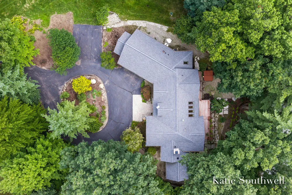 7320 Valhalla Drive SE Alto, MI 49302
