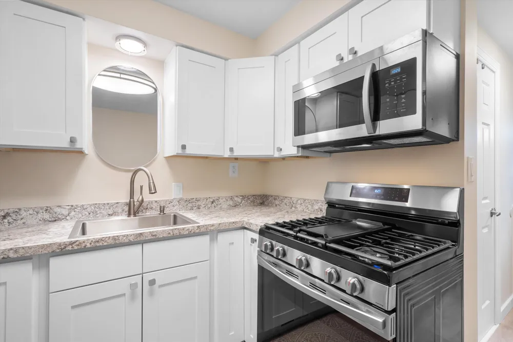 1040 Wayne Road Westland, MI 48185