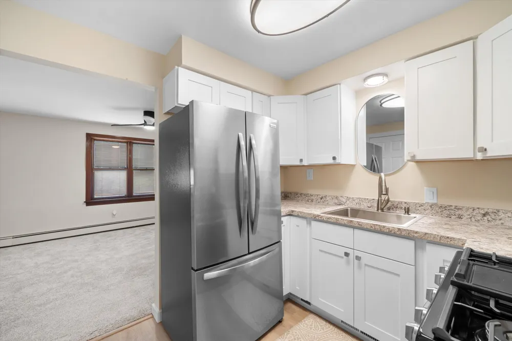 1040 Wayne Road Westland, MI 48185