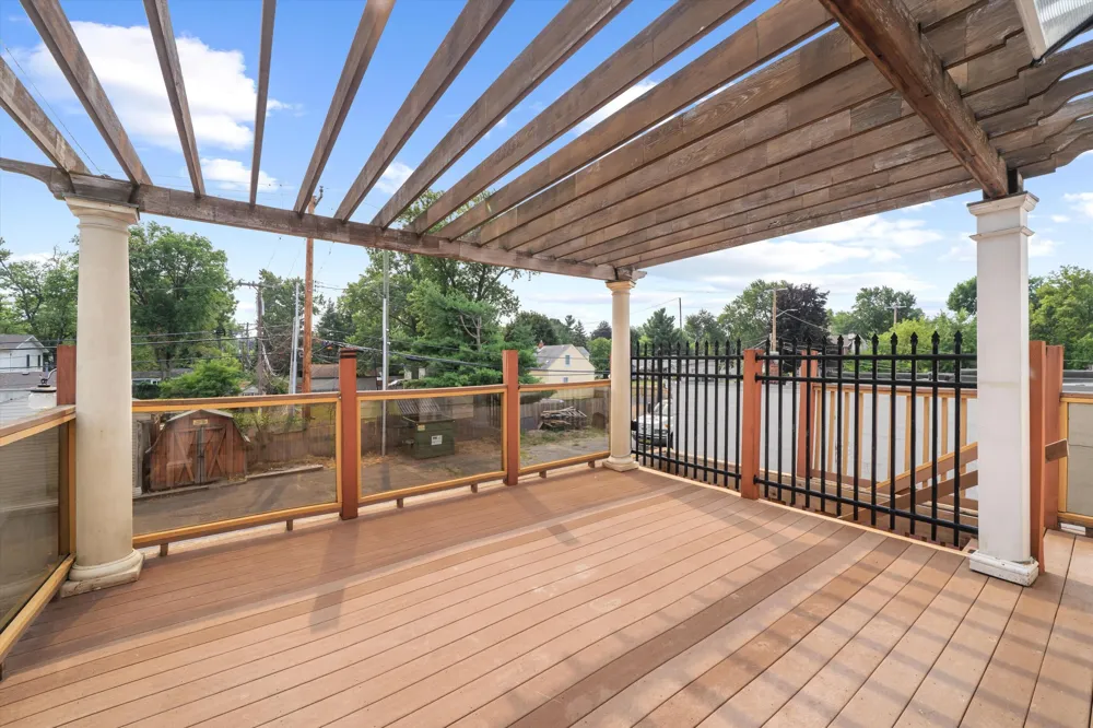 1040 Wayne Road Westland, MI 48185