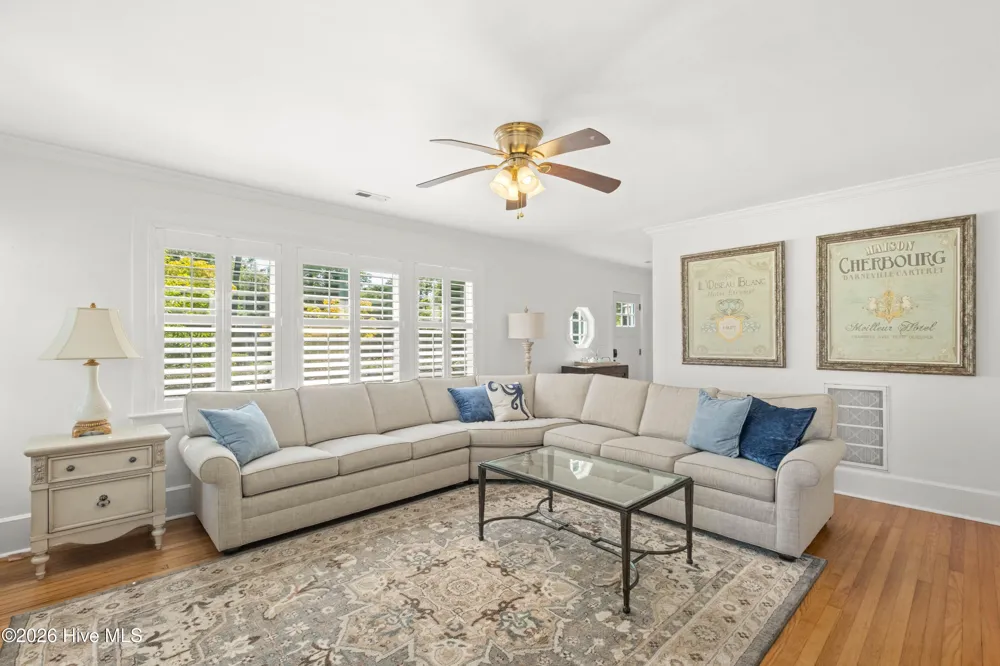 308 Wayne Drive Wilmington, NC 28403