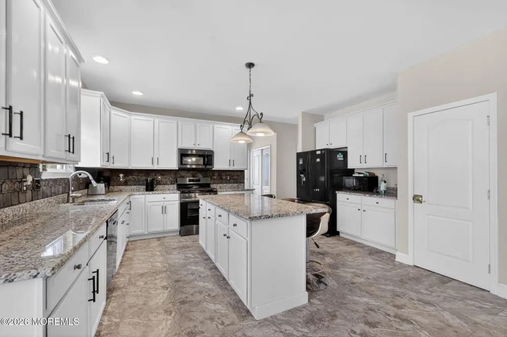 153 Sandra Way Franklinville, NJ 08322