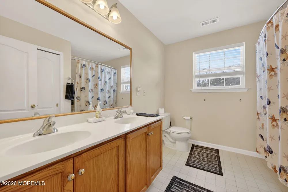 153 Sandra Way Franklinville, NJ 08322