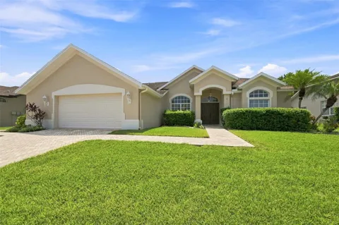 12452 ROSELAND DRIVE