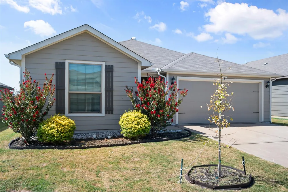 114 Bush Drive Venus, TX 76084