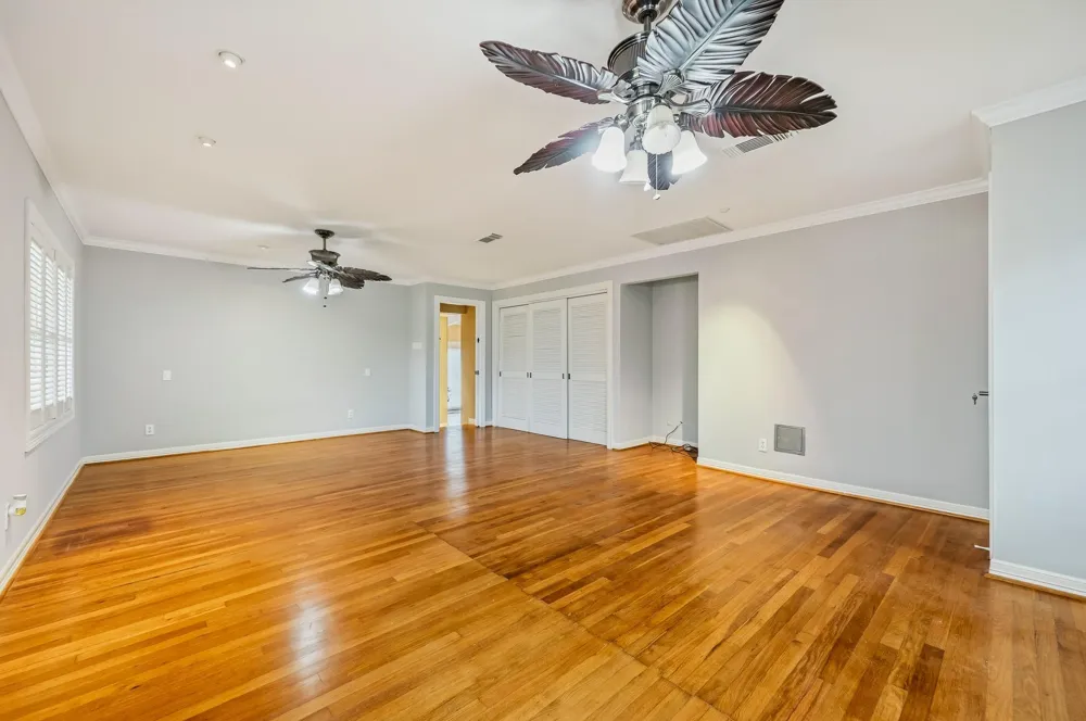 2111 Galveston Avenue Pearland, TX 77581