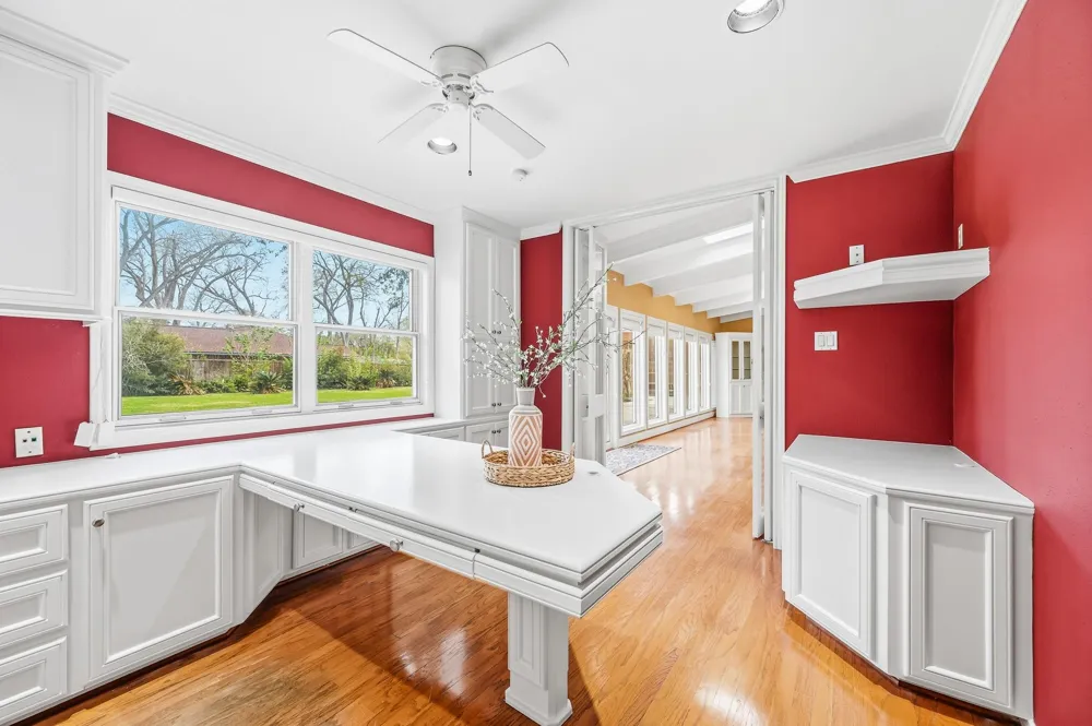 2111 Galveston Avenue Pearland, TX 77581