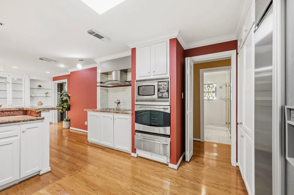 2111 Galveston Avenue Pearland, TX 77581