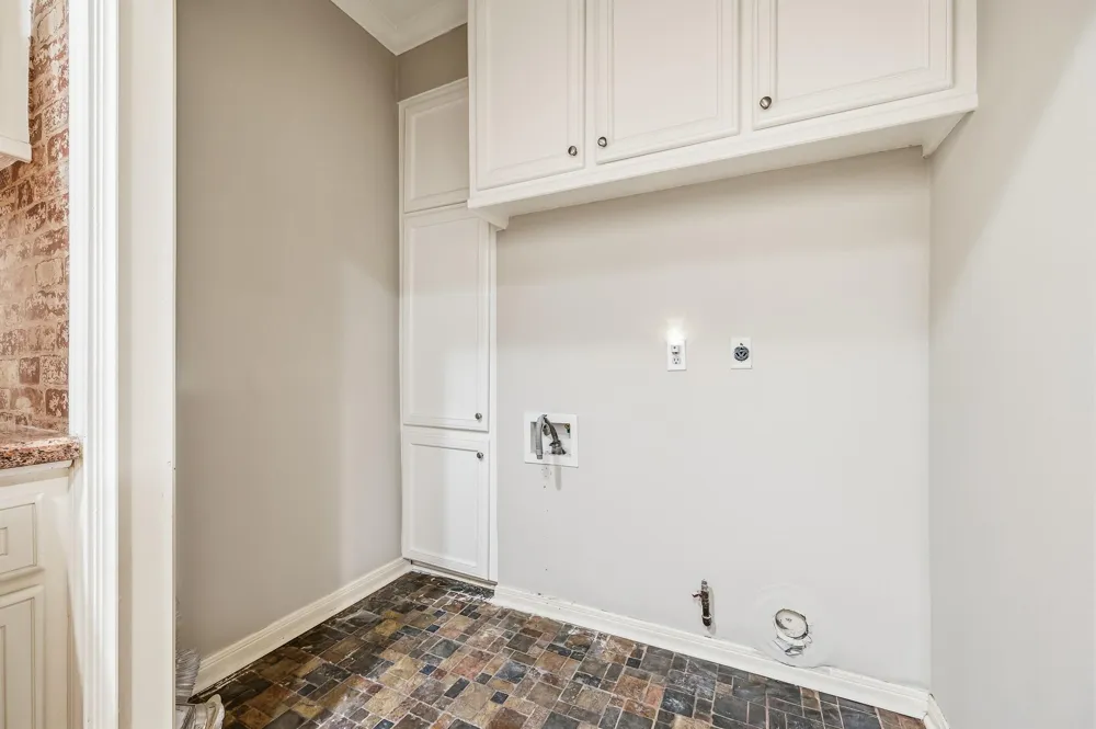 2111 Galveston Avenue Pearland, TX 77581