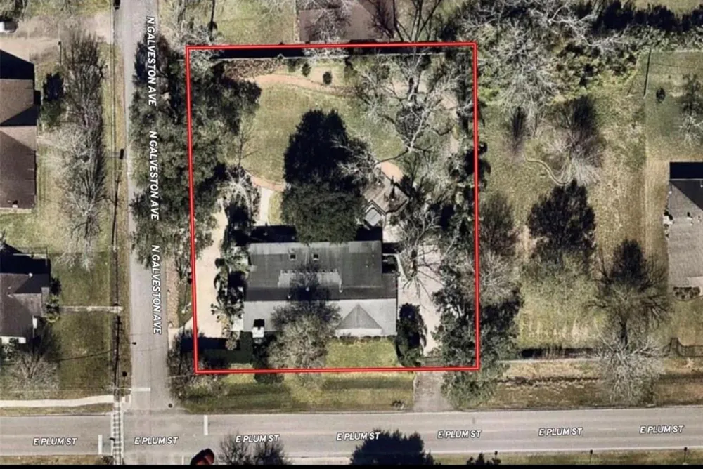 2111 Galveston Avenue Pearland, TX 77581
