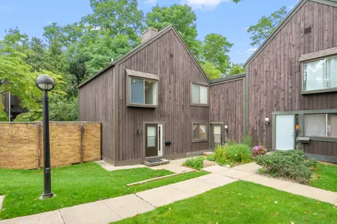 238 Falkirk Court