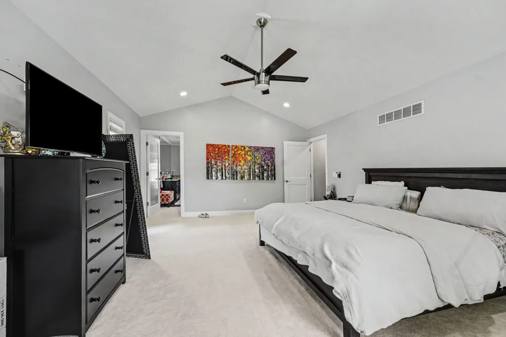 2928 Vinsetta Boulevard Royal Oak, MI 48073