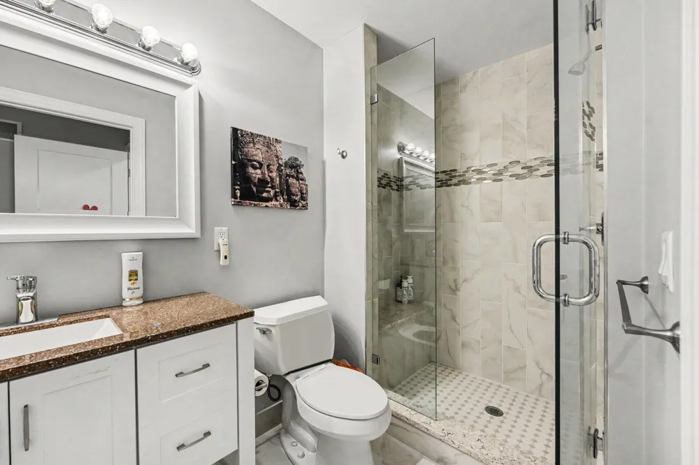 2928 Vinsetta Boulevard Royal Oak, MI 48073