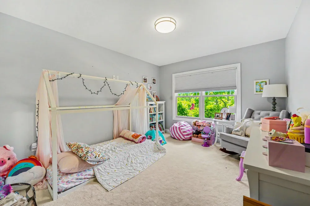 2928 Vinsetta Boulevard Royal Oak, MI 48073