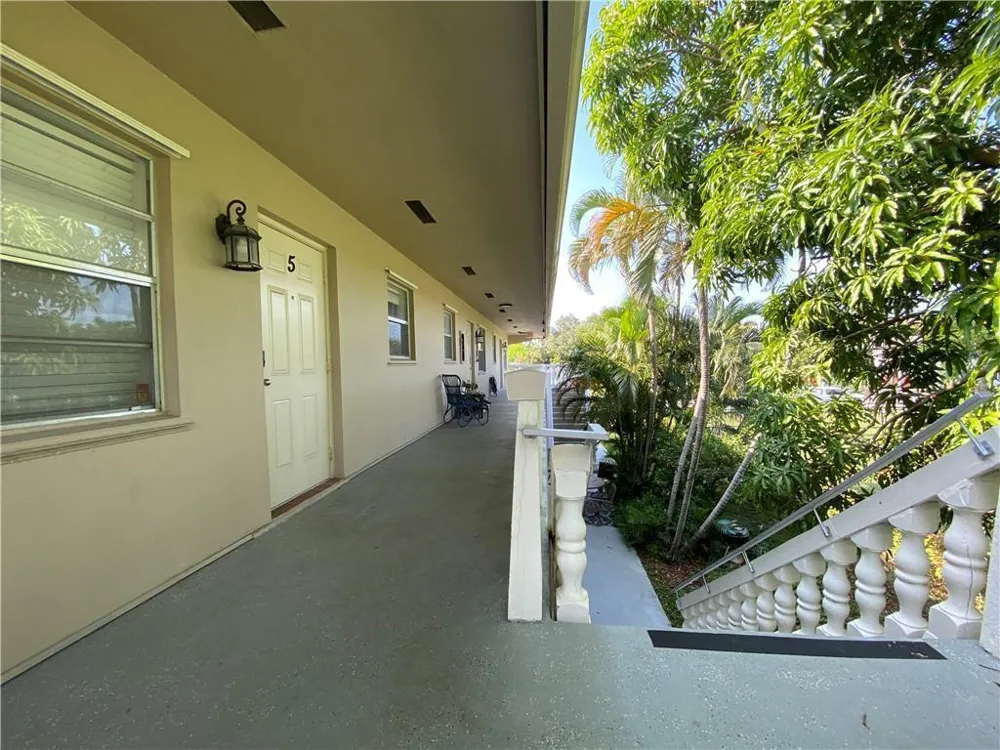 624 NE 10th Avenue #5 Fort Lauderdale, FL 33304