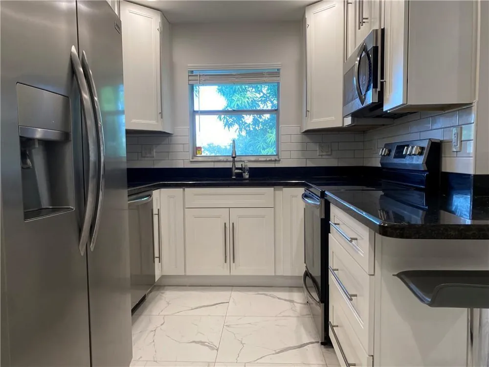 624 NE 10th Avenue #5 Fort Lauderdale, FL 33304
